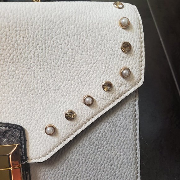 Topical Couture 'Snake' Handbag - Picture 5 of 9